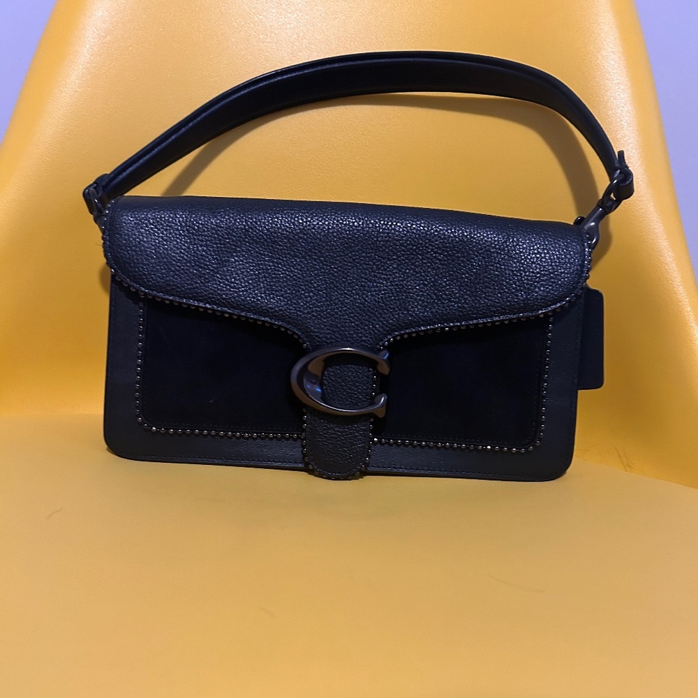 Black Coach 5601